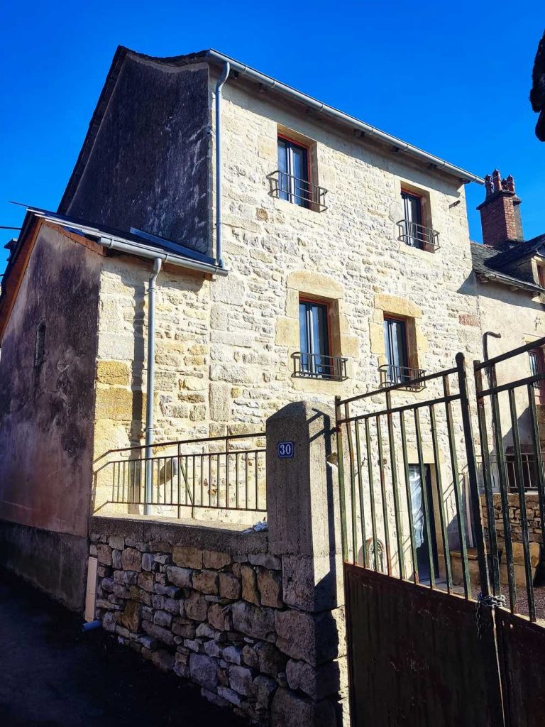 Location Gîte la Maison du Campanier - Ceyrac - Aveyron